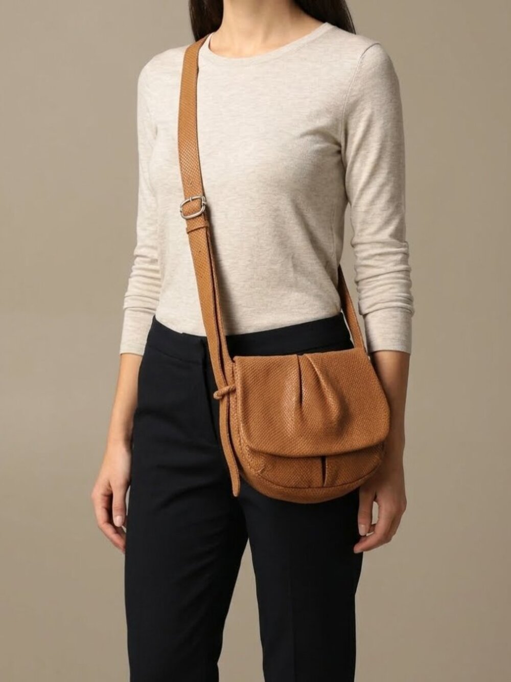 Camel Lamb Leather Crossbody Bag/Banana Republic
